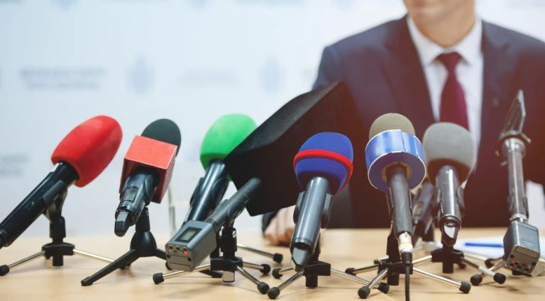 Normalizing Negative Interest: It’s Flabbergasting How Closely Media Parrots the Government